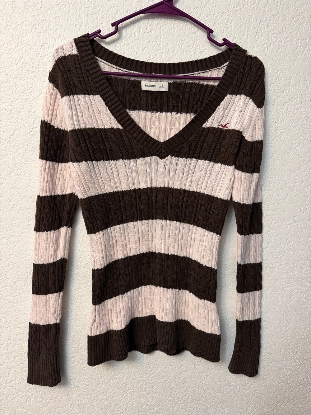 Y2K Hollister Brown & Light Pink Striped V-Neck Cable Knit Sweater